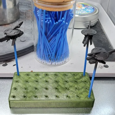 Giá đỡ cọ sơn (Paintstick Holder)