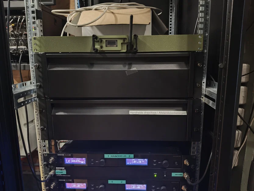 Tai gắn tủ rack cho bộ đàm Heltec V4 - Image 3