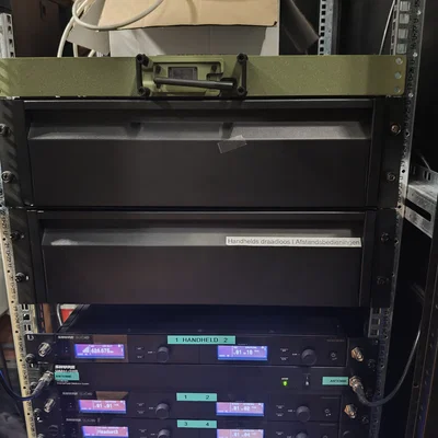 Tai gắn tủ rack cho bộ đàm Heltec V4