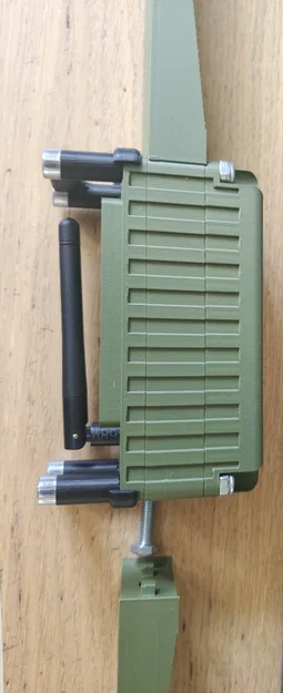 Tai gắn tủ rack cho bộ đàm Heltec V4 - Image 6