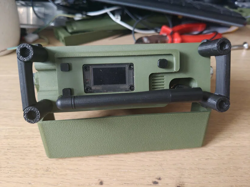 Vỏ hộp radio quân sự cho Heltec V4 - Image 4