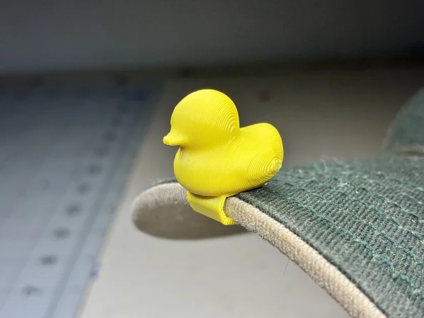 Duck Hat Charm - Phụ kiện vịt vàng đáng yêu cho vành mũ - Image 1