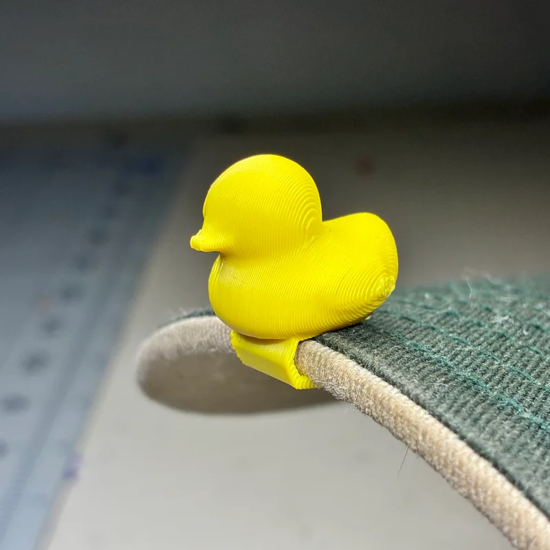 Duck Hat Charm - Phụ kiện vịt vàng đáng yêu cho vành mũ