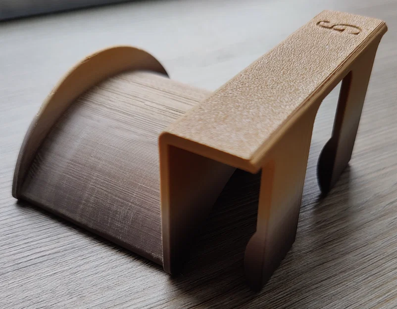 Giá treo tai nghe in 3D gọn gàng cho bàn làm việc - Image 2