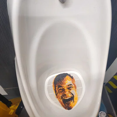 Tấm lưới tiểu nam hình Nigel Farage