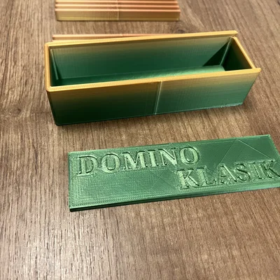 Bộ hộp đựng và giá đỡ quân cờ Domino in 3D siêu gọn