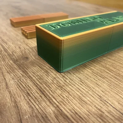 Bộ hộp đựng và giá đỡ quân cờ Domino in 3D siêu gọn