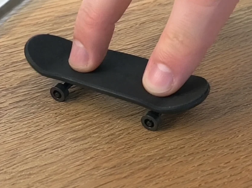 Mô hình ván trượt tay Finger Skateboard in 3D độc đáo - Image 2