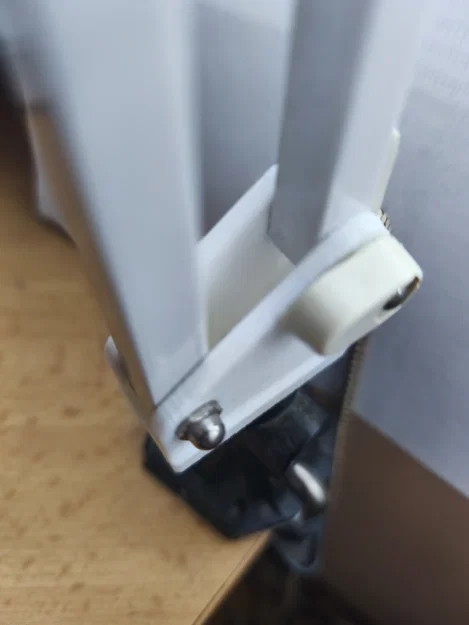 Ngàm kẹp đáy cho giá đỡ bàn điều chỉnh được - Image 4