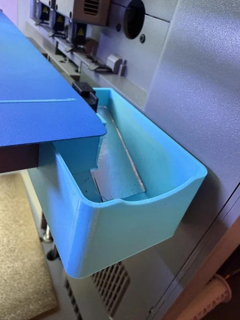 Máng xả rác Flashforge Creator 5 v2 - Image 1
