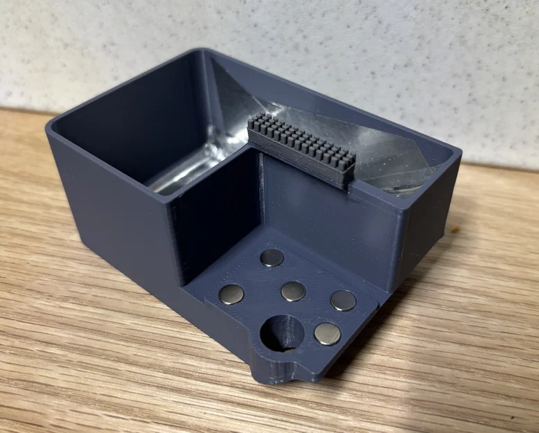 Thùng rác cho Flashforge Creator 5 tích hợp cần gạt nhựa - Image 2