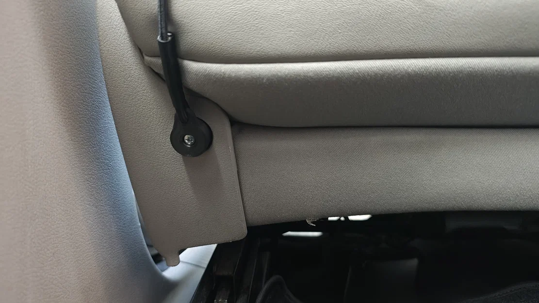 Ngàm gắn tấm MOLLE Panel cho Jeep Commander - Image 4