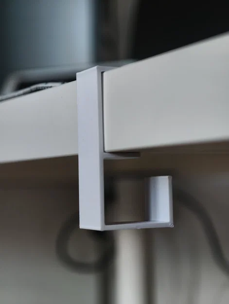 Kẹp treo cáp gọn gàng cho bàn Ikea Lagkapten (In 3D) - Image 1