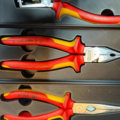 Khay Gridfinity cho kìm Knipex 02 06 180