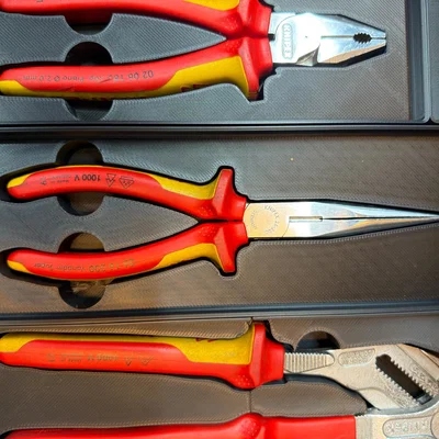 Khay Gridfinity cho kìm mũi dẹp Knipex 26 16 200