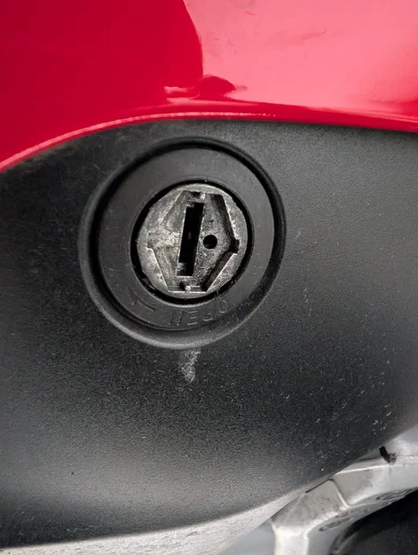 Nắp cao su TPU cho khóa yên Ducati Panigale Streetfighter - Image 2