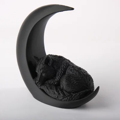 Sleeping Wolf On a Moon - Mô hình sói ngủ trên trăng khuyết