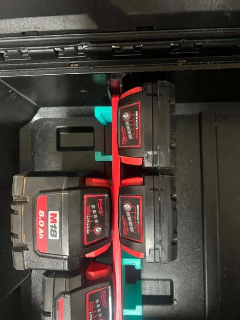 Giá đỡ & Vách ngăn pin Milwaukee M18 cho PACKOUT Compact Toolbox (48-22-8424) - Image 3