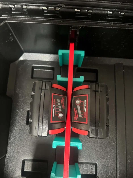 Giá đỡ & Vách ngăn pin Milwaukee M18 cho PACKOUT Compact Toolbox (48-22-8424) - Image 4