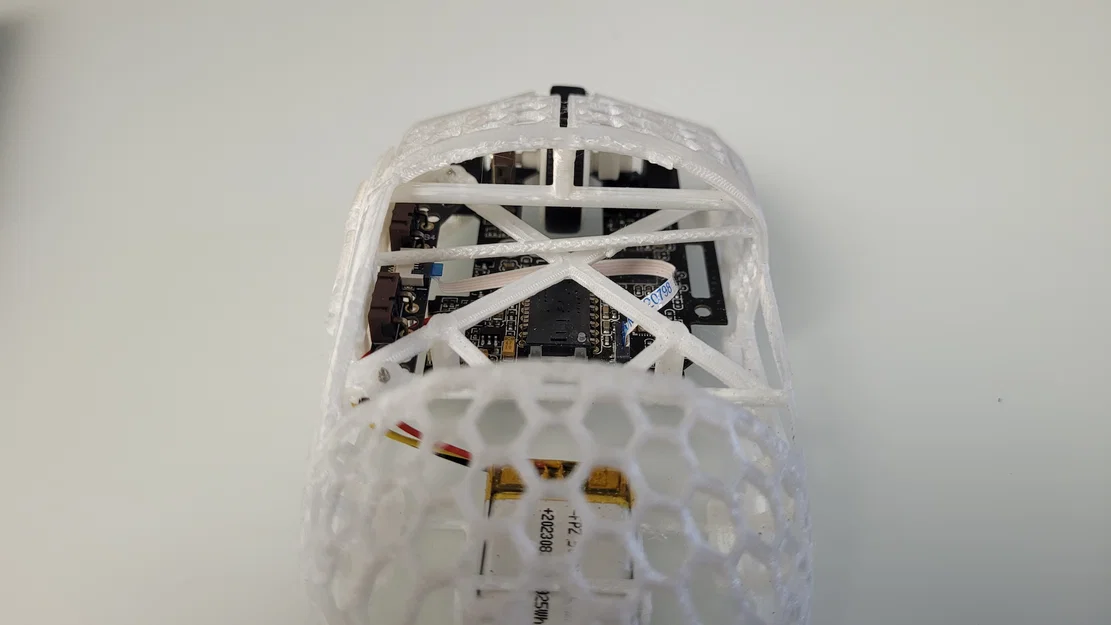 VXE MAD R Medium 29g - Dáng G Pro X cho kiểu cầm Claw Grip - Image 5