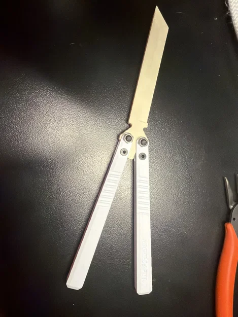 Mô hình dao bướm tập luyện 3D Easy Butterfly Knife dễ lắp ráp - Image 1