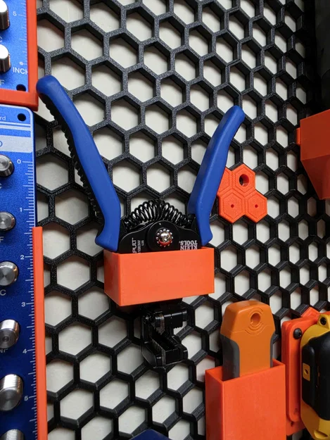 Giá treo kìm tuốt dây Klein Tools KATAPULT cho Honeycomb Storage Wall - Image 1