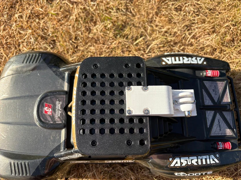 Ngàm gắn GoPro cho xe Arrma Mojave Grom - Image 11