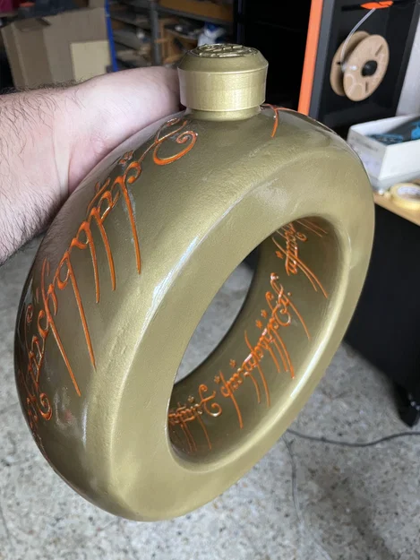 Bình nước Nhẫn Quyền Năng (One Ring Bottle) - Image 1