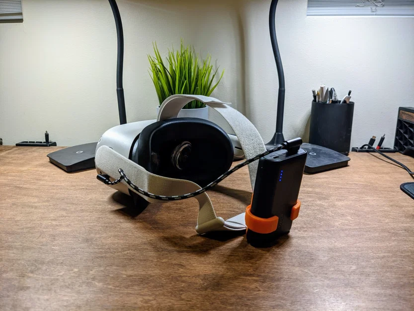 Ngàm gắn pin sạc dự phòng làm đối trọng cho Oculus Quest 2 - Image 1