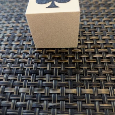 Bộ đánh dấu chất bài (Euchre Suite Marker)