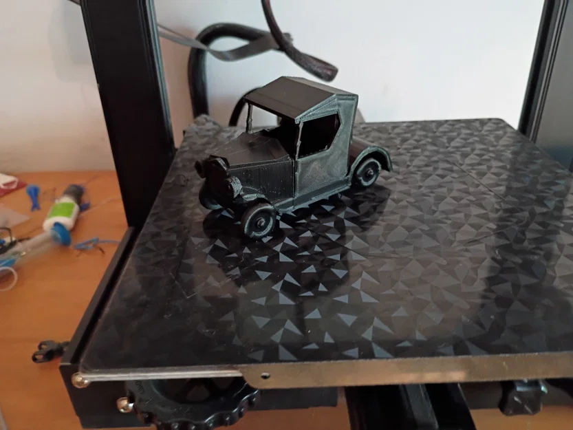 Mô hình Ford Model T dạng kit card - Image 1