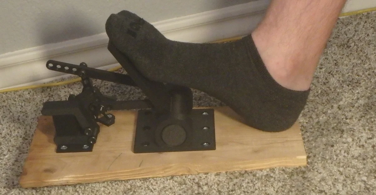 Scrappy gas pedal v1 - Mô hình bàn đạp ga tự chế - Image 1