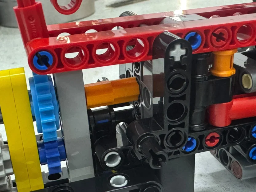 Sửa lỗi trục lái cho Lego F1 42207 SF24 - Image 3