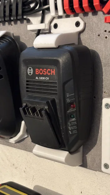 Giá treo tường cho bộ sạc pin Bosch AL1830CV tiện dụng - Image 1
