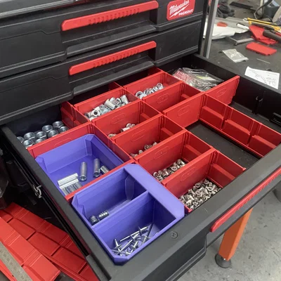 Hộp chứa đồ mô-đun cho tủ đồ nghề Milwaukee Packout 4 ngăn (4932493189)