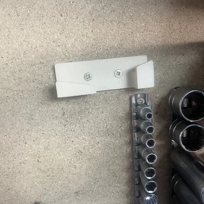 Giá treo tường cho thước kẹp Vernier