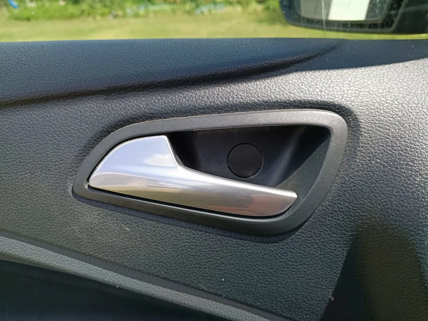 Nắp đậy ốc tay nắm cửa Ford C-Max - Phụ tùng thay thế 3D - Image 1