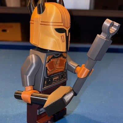 Mô hình Star Wars Mandalorian Armorer Brick MegaFigure (Tỷ lệ 5:1)