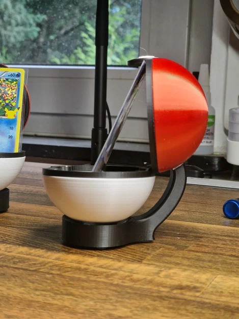 Đế Trưng Bày Thẻ Bài Pokemon Pokeball - Image 3