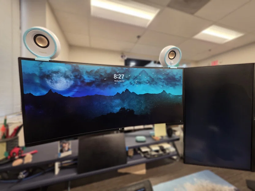 Giá treo loa Creative Pebble V3 cho màn hình cong LG 34 inch - Image 1