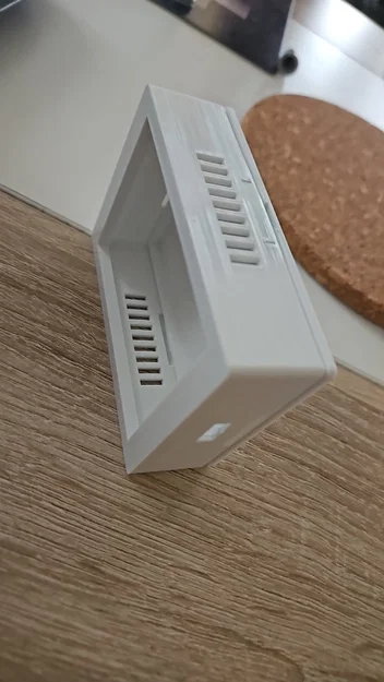 Hộp bảo vệ 3D cho màn hình TFT 2.8 inch và ESP32 S3 - Image 3