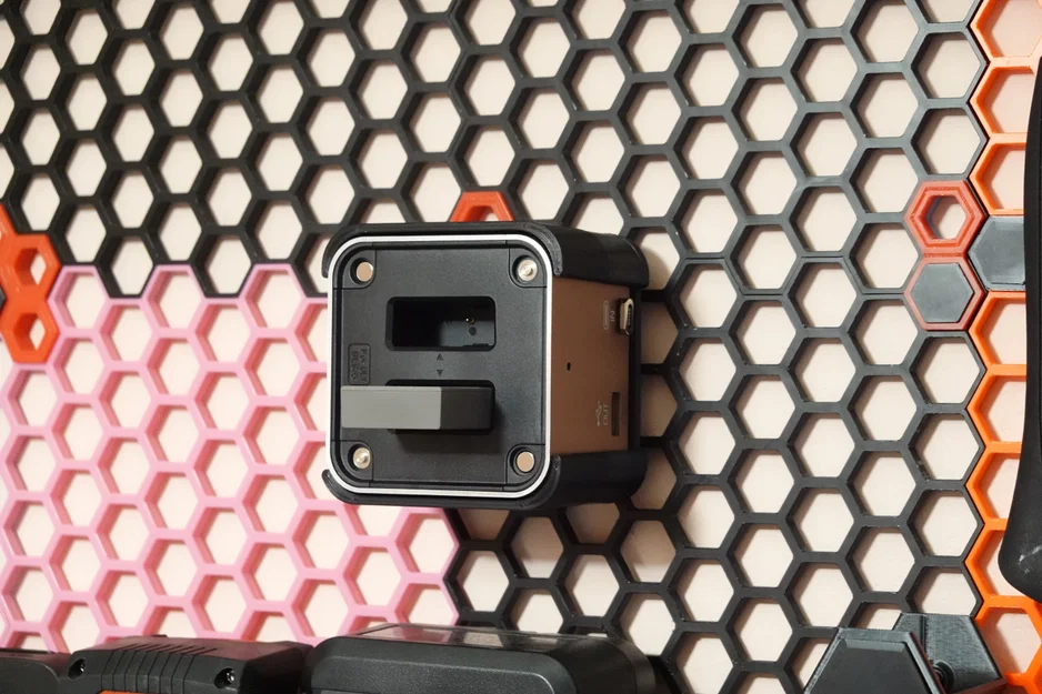 Giá đỡ sạc Hähnel Cube 3 Pro cho Honeycomb Storage Wall (kèm file STEP và Fusion 360) - Image 1