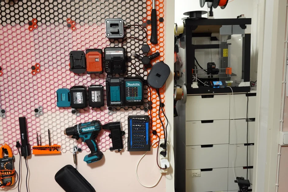 Giá đỡ sạc Hähnel Cube 3 Pro cho Honeycomb Storage Wall (kèm file STEP và Fusion 360) - Image 2
