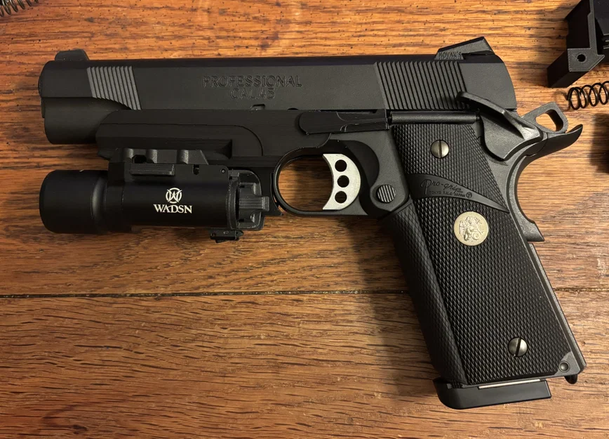 Rail gắn đèn Airsoft cho TM 1911 (Lấy cảm hứng từ Surefire MR07) - Image 1