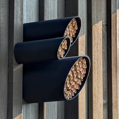 Nhà Ong Ống Tre (Tubular Bee Hotel)