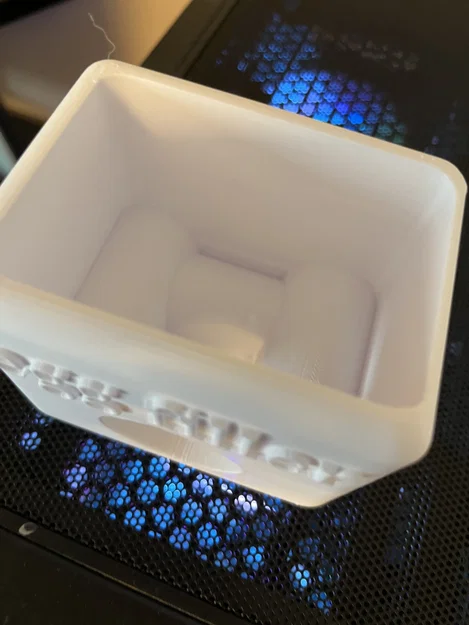 Khuôn hỗ trợ nhồi trứng Phục sinh (Easter Egg Filler) tiện lợi - Image 2