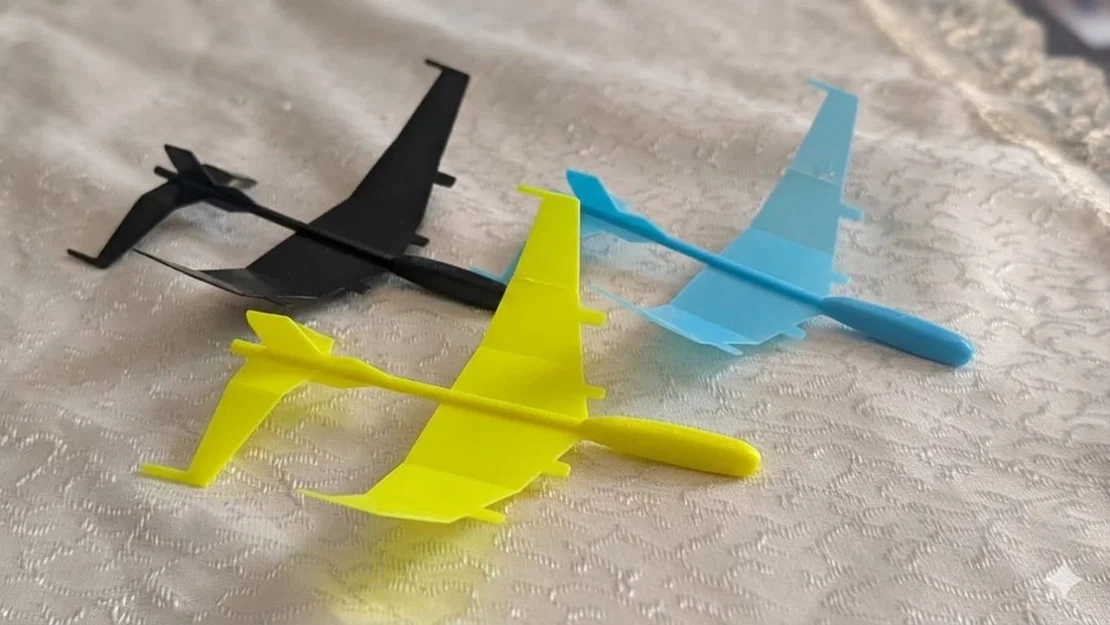 4g Jet-Gleiter – Mẫu máy bay phản lực siêu nhẹ, tốc độ và ổn định - Image 1