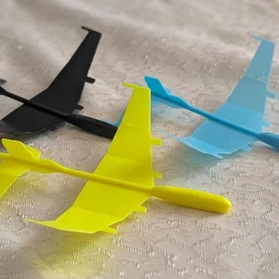 4g Jet-Gleiter – Mẫu máy bay phản lực siêu nhẹ, tốc độ và ổn định