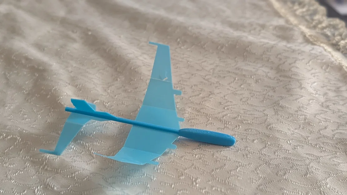 4g Jet-Gleiter – Mẫu máy bay phản lực siêu nhẹ, tốc độ và ổn định - Image 3