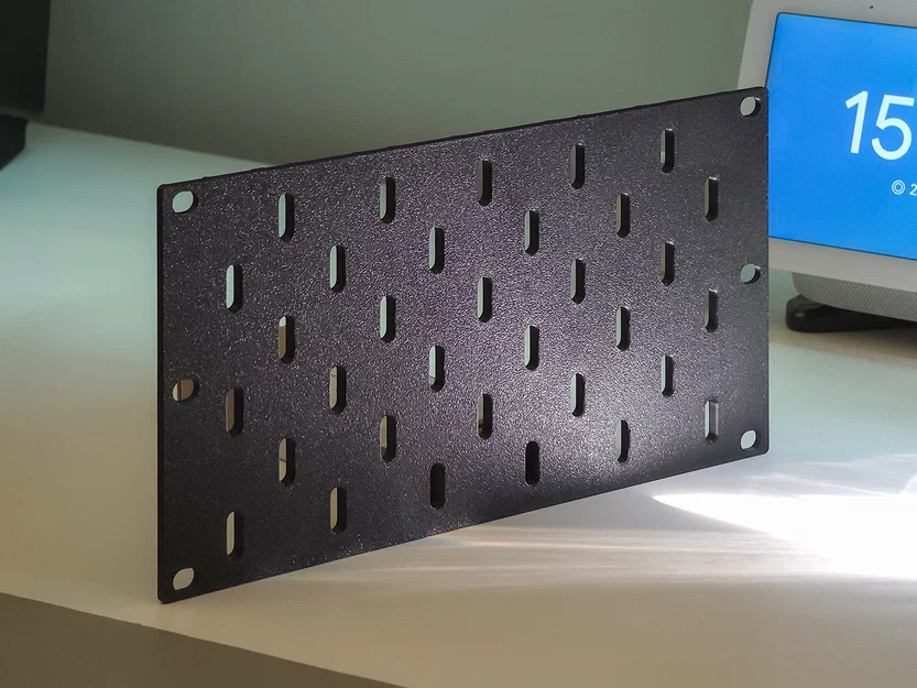 Tấm Pegboard SKADIS cho Tủ Rack 10-inch - Image 1